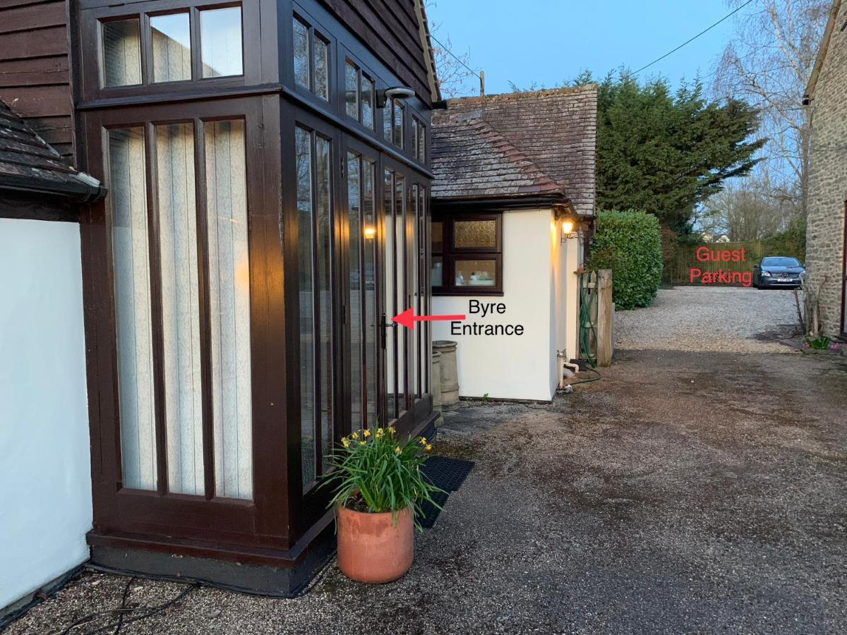 The Byre Bed & Breakfast Abingdon-on-Thames Exterior photo
